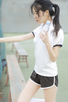 小小水蜜桃电视剧免费播放